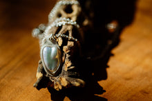 Load image into Gallery viewer, Vertical Biwa Pearl Necklace