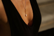 Load image into Gallery viewer, Long Line Broken Necklace