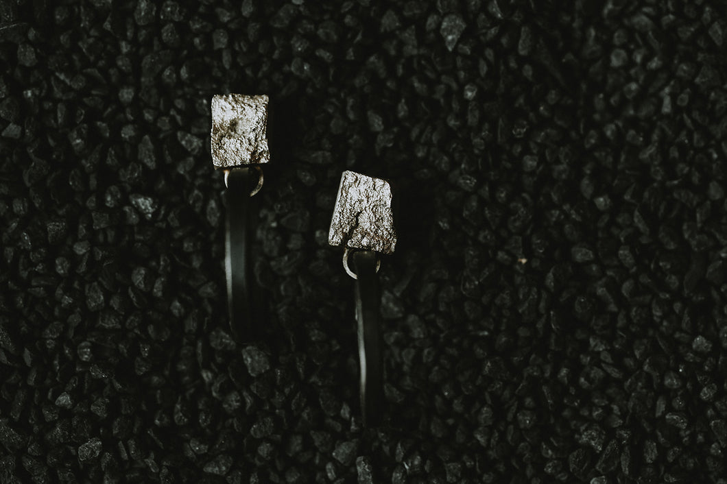 Circle Broken Earrings