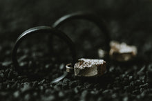 Load image into Gallery viewer, Circle Broken Earrings